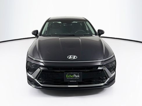 Used 2025 Hyundai Sonata SEL FWD image 2