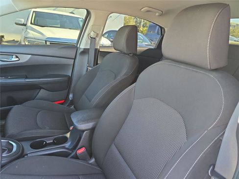 Used 2020 Kia Forte LXS image 16