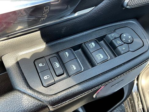 Used 2025 RAM 1500 Laramie w/ Night Edition AWD/4WD image 37