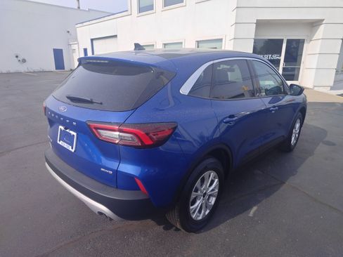 Used 2023 Ford Escape Active AWD/4WD image 5