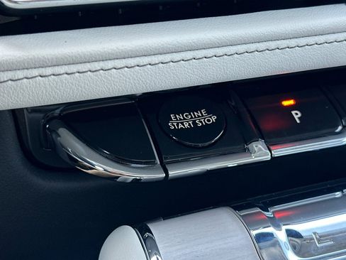 New 2025 Lincoln Aviator Reserve w/ Luxury Package image 23