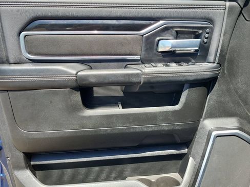 Used 2022 RAM 3500 Laramie AWD/4WD image 10