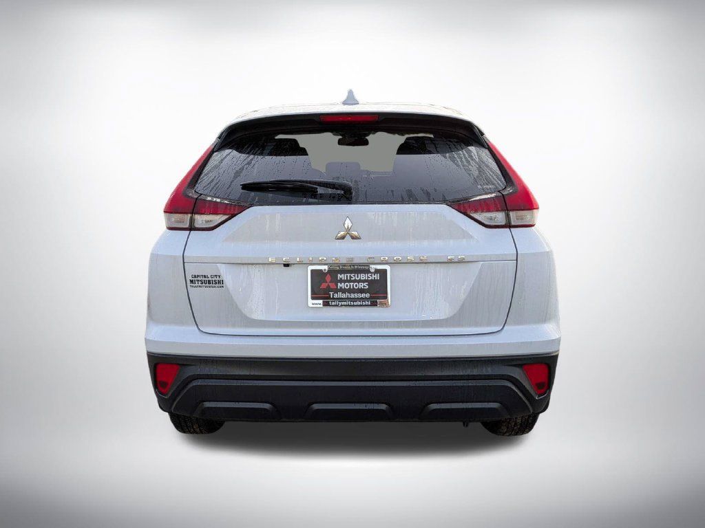 Used 2026 Mitsubishi Eclipse Cross ES AWD/4WD image 5