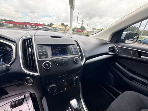 Used 2016 Ford Edge SEL FWD image 16