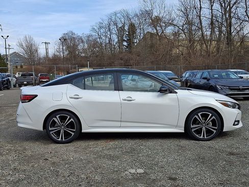 Certified 2023 Nissan Sentra SR image 8