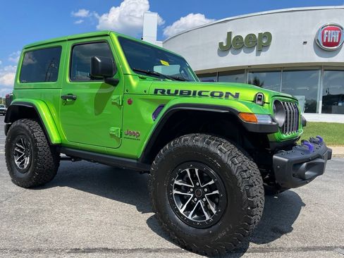 Used 2025 Jeep Wrangler Rubicon w/ Xtreme 35 Tire Package AWD/4WD image 7