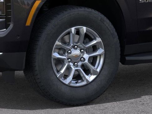 New 2026 Chevrolet Suburban LS image 9