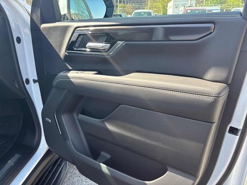 New 2026 GMC Yukon XL Elevation w/ Elevation Premium Package image 38