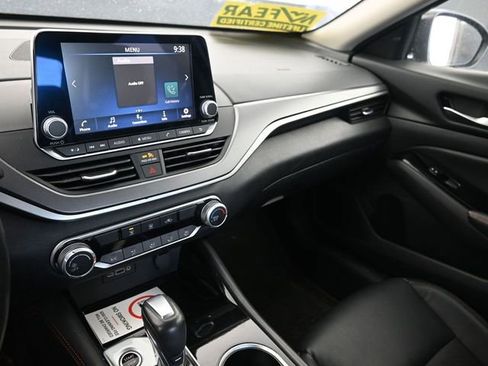 Used 2024 Nissan Altima 2.5 SR image 22