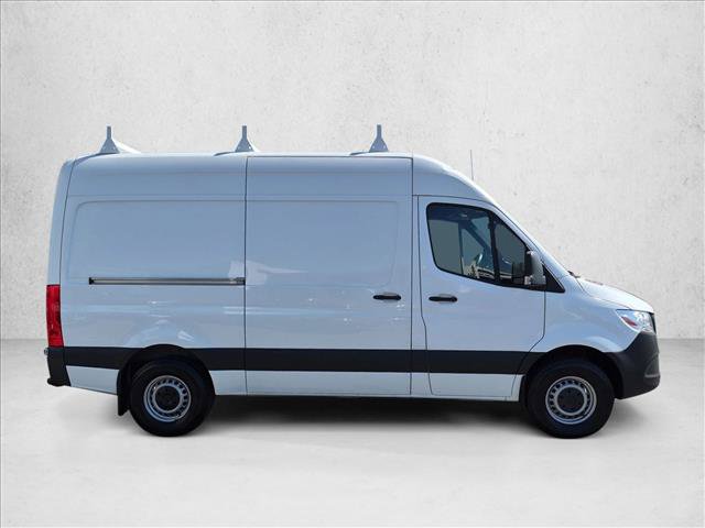 Used 2022 Mercedes-Benz Sprinter 2500 image 4