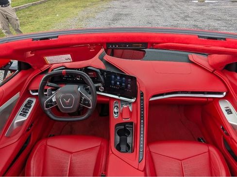 Used 2023 Chevrolet Corvette Stingray Premium Conv w/ Z51 Performance Package RWD image 31