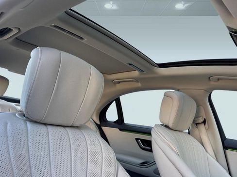 Used 2023 Mercedes-Benz S 500 4MATIC image 25