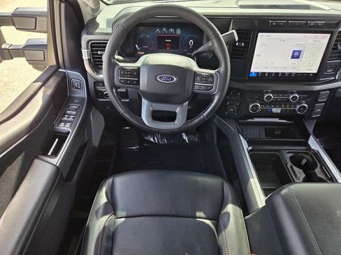 Used 2023 Ford F250 Lariat w/ Sport Appearance Package AWD/4WD image 15