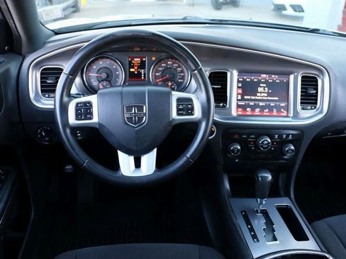 Used 2014 Dodge Charger R/T image 24