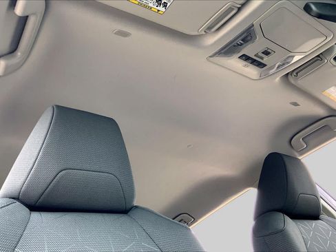 Used 2025 Toyota RAV4 XLE FWD image 14