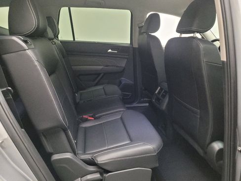 Used 2023 Volkswagen Atlas SE FWD image 19