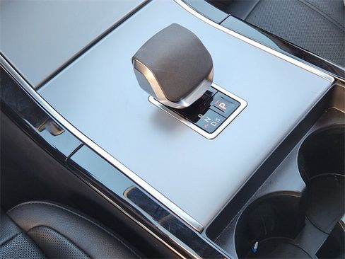 Used 2025 Land Rover Range Rover Evoque S image 19