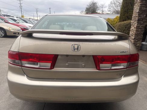 Used 2004 Honda Accord LX image 4