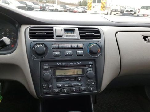 Used 2001 Honda Accord EX image 12