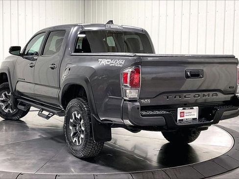 Certified 2022 Toyota Tacoma TRD Off-Road image 13