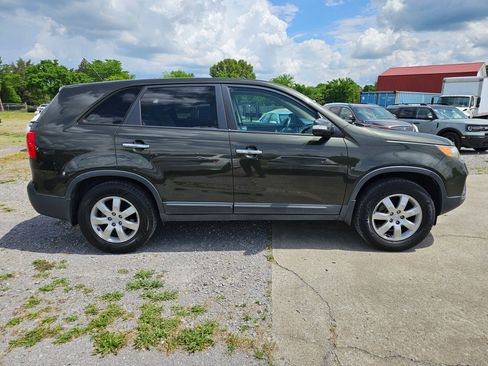 Used 2011 Kia Sorento LX FWD image 15