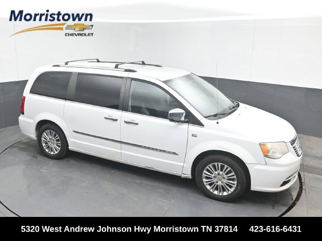 Used 2014 Chrysler Town & Country Touring-L FWD image 1