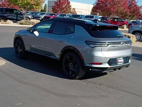 New 2026 Chevrolet Equinox EV RS image 2