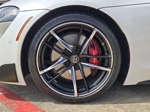 Used 2021 Toyota Supra Premium w/ Driver Assist Package image 7