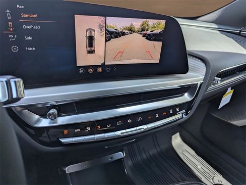 New 2026 Cadillac Lyriq Premium Luxury image 9