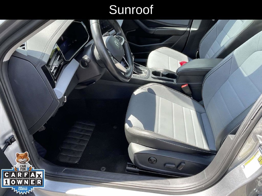 Used 2025 Volkswagen Jetta SE FWD image 14
