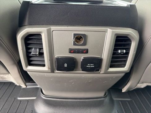 Used 2020 Ford F150 Lariat w/ Equipment Group 502A Luxury AWD/4WD image 17