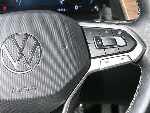 Certified 2024 Volkswagen Atlas SE w/ Panoramic Sunroof Package image 11