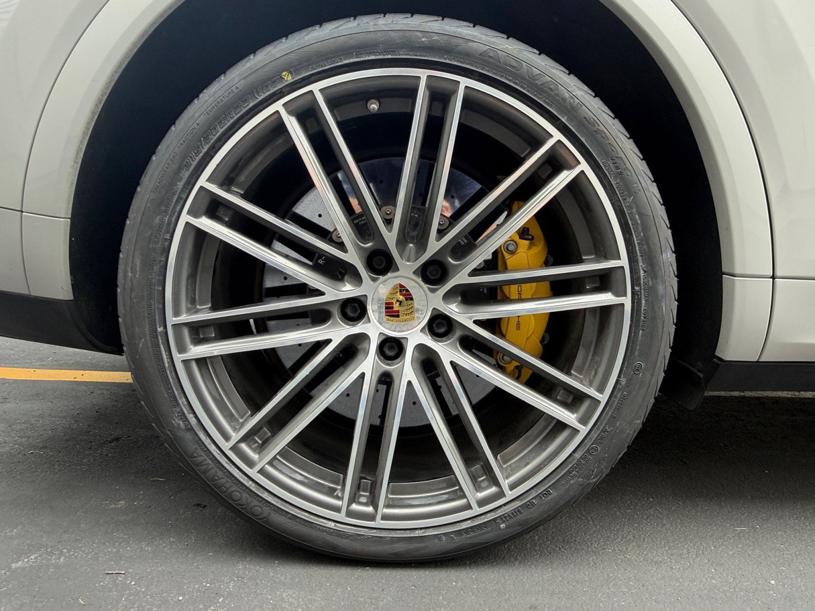 Certified 2020 Porsche Cayenne Turbo S AWD/4WD image 9