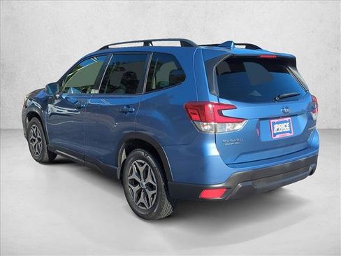Used 2021 Subaru Forester Premium image 8