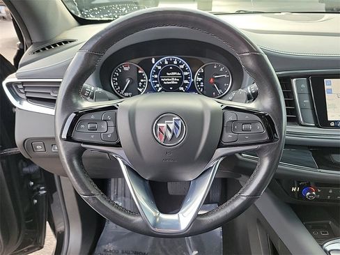Used 2024 Buick Enclave Premium image 21