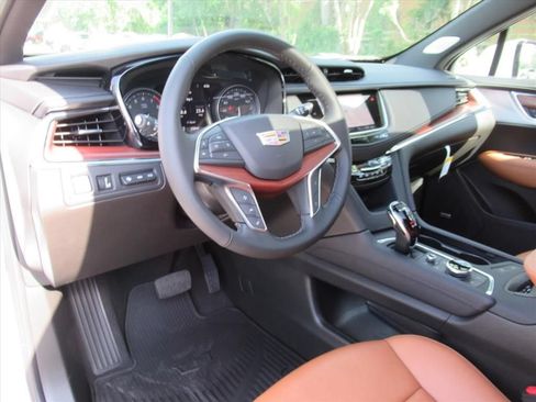 New 2026 Cadillac XT5 Premium Luxury w/ Driver Assist Package FWD image 16