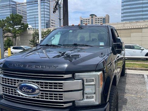 Used 2017 Ford F350 Platinum w/ Platinum Ultimate Package AWD/4WD image 5