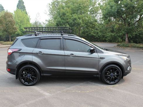 Used 2017 Ford Escape SE w/ SE Sport Appearance Package AWD/4WD image 5