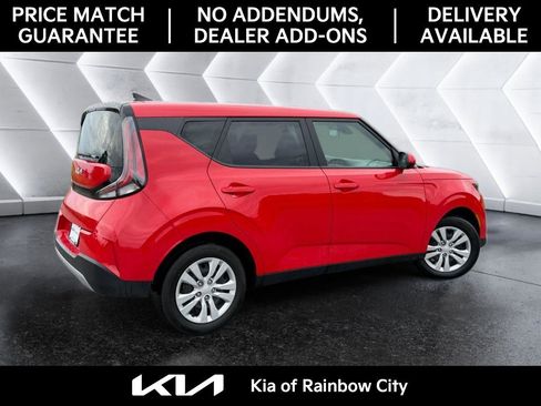 Used 2024 Kia Soul LX FWD image 5