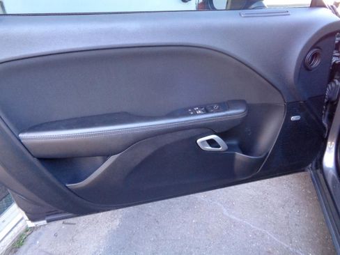 Used 2016 Dodge Challenger R/T Scat Pack RWD image 23