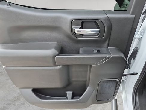 Used 2021 GMC Sierra 1500 2WD Crew Cab w/ Sierra Value Package image 17