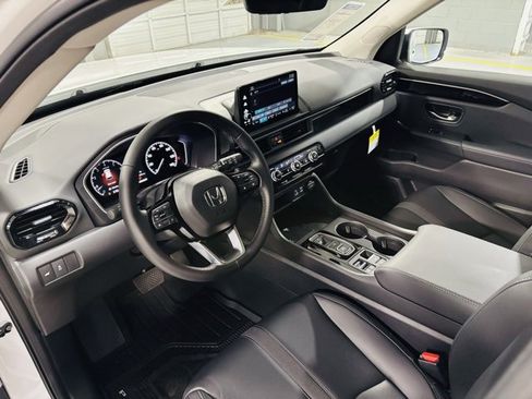 New 2025 Honda Pilot EX-L image 21