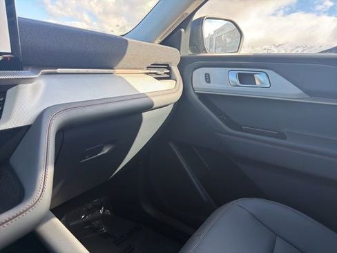 New 2026 Ford Explorer Active w/ Active Comfort Package image 22