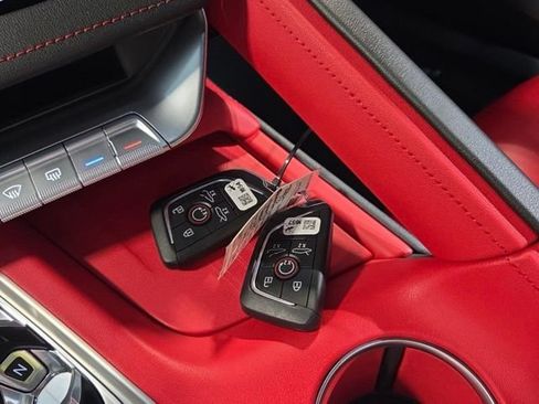 Used 2026 Chevrolet Corvette Stingray Preferred Conv w/ 2LT RWD image 19