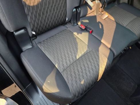 Used 2020 Nissan Rogue SV FWD image 44