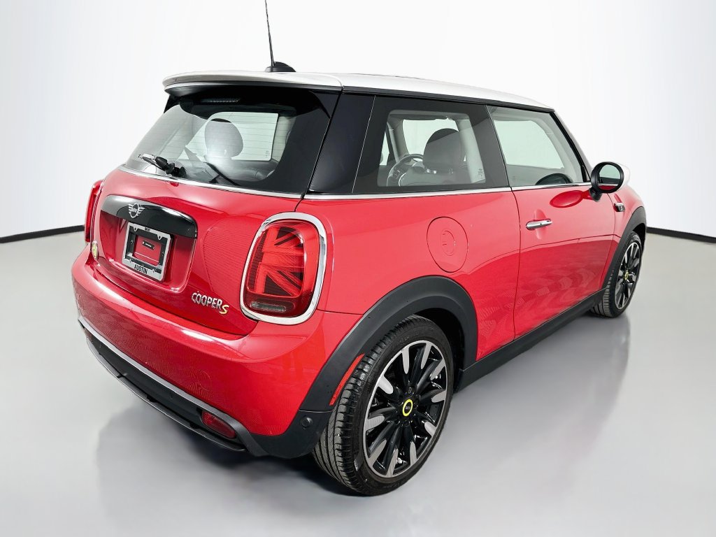 Used 2024 MINI Cooper SE FWD image 5