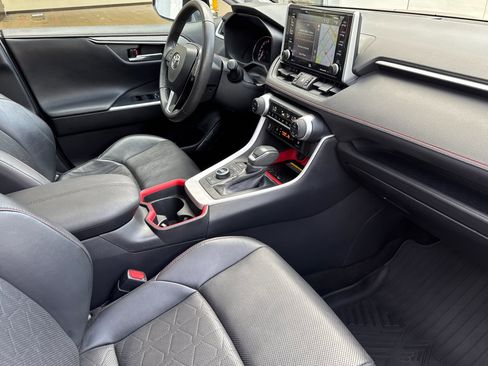 Used 2021 Toyota RAV4 TRD Off-Road image 16