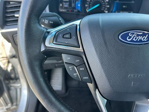 Used 2024 Ford Edge Titanium image 19