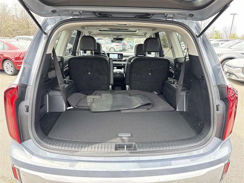 Used 2023 Kia Telluride S w/ S Sunroof Package image 12