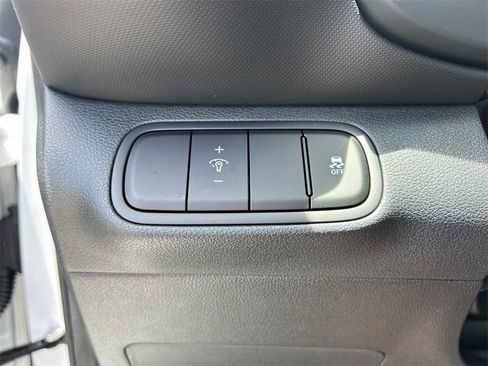 New 2025 Hyundai Venue Limited image 25